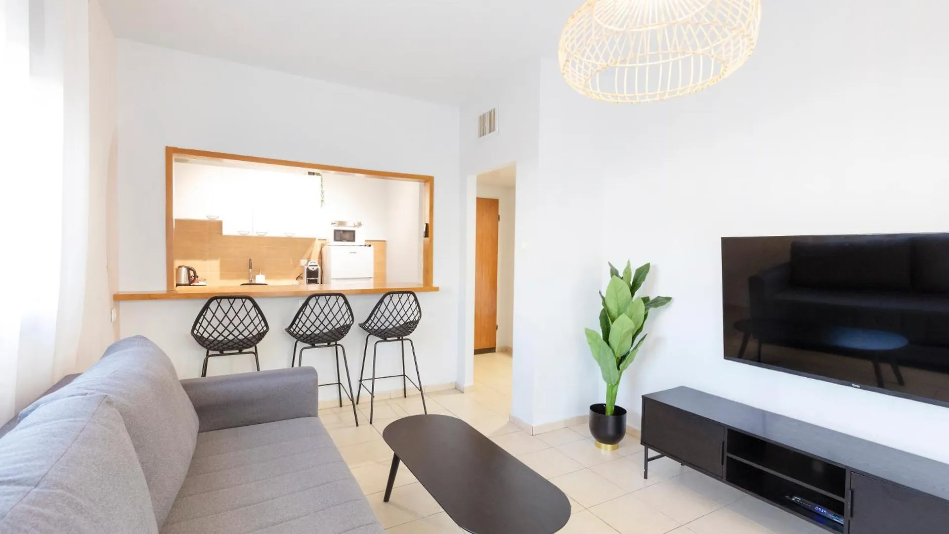 Aparthotel Almogim Suites Eilat Hotel (Adults Only)